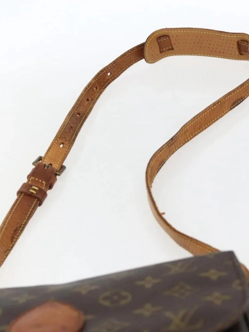 LOUIS VUITTON Monogram Saint Cloud GM Shoulder Bag